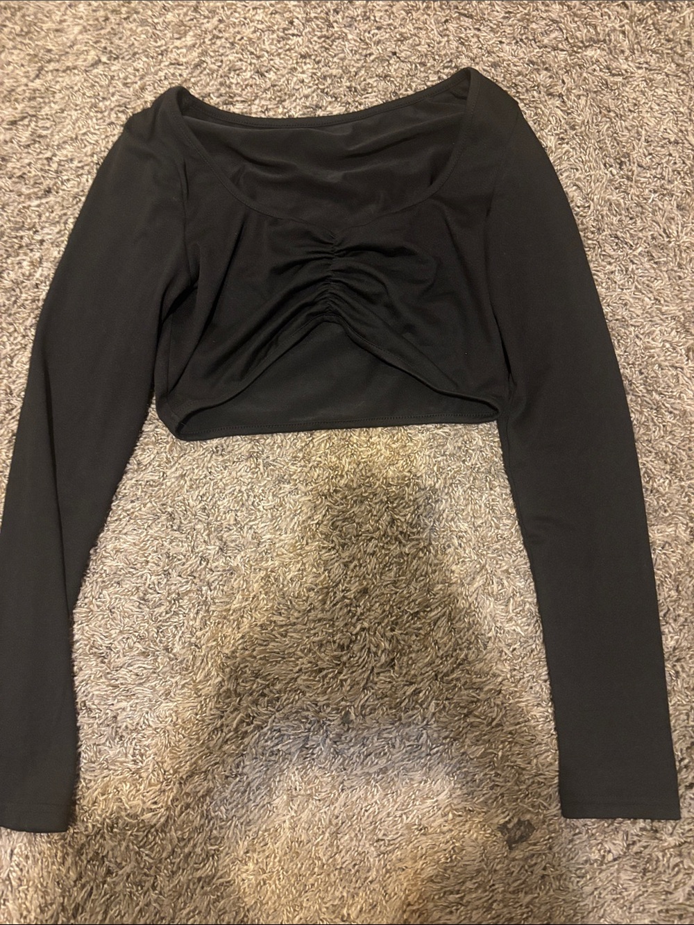 Black Ruched Long-Sleeve Crop Top - Women